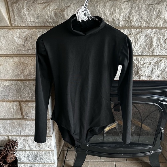 Black Long Sleeve Bodysuit adult medium back zip closure - Picture 1 of 6
